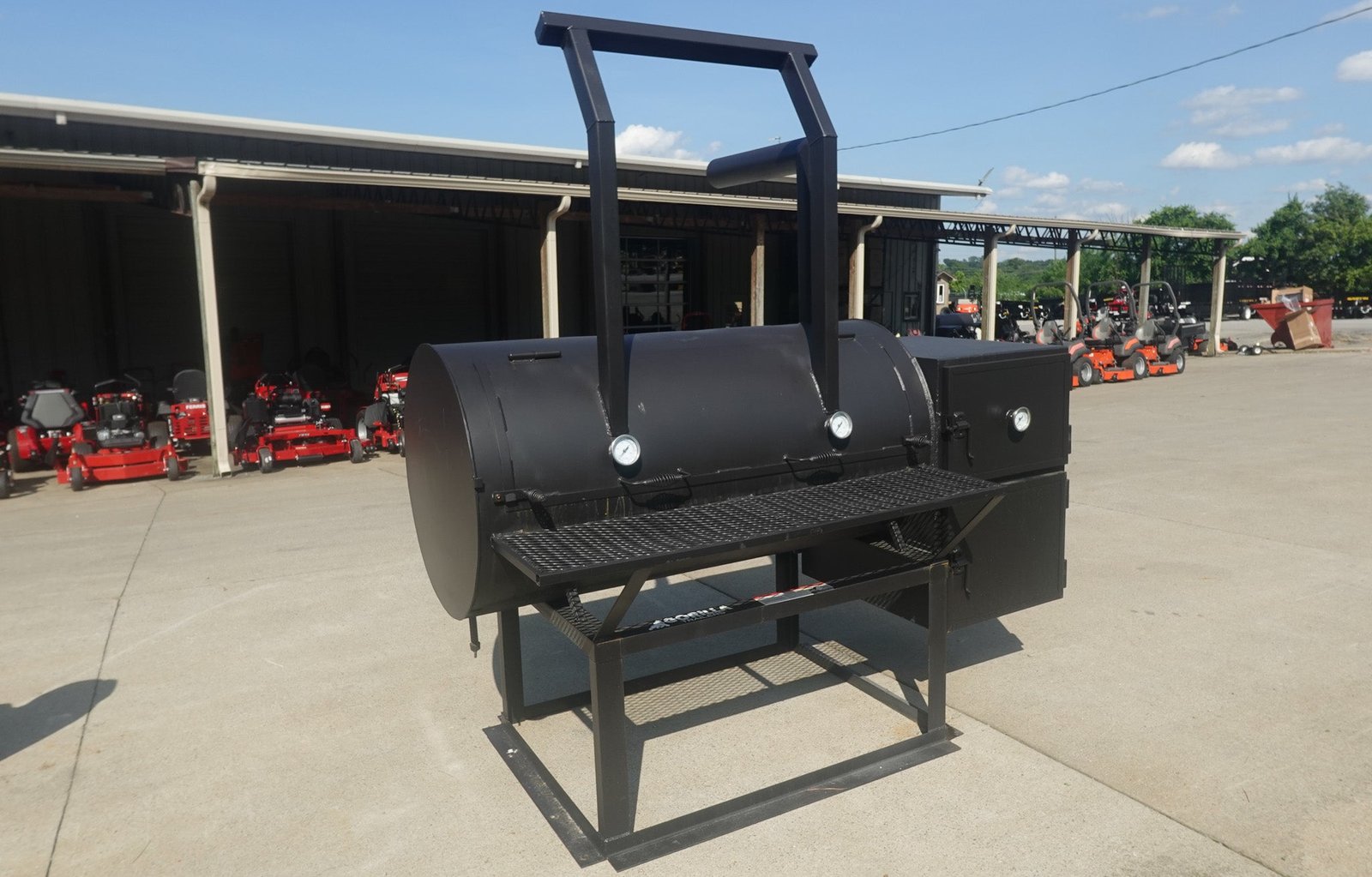 250 Gal Patio Grill Smoker Single Door with Counter Weight — photo 2