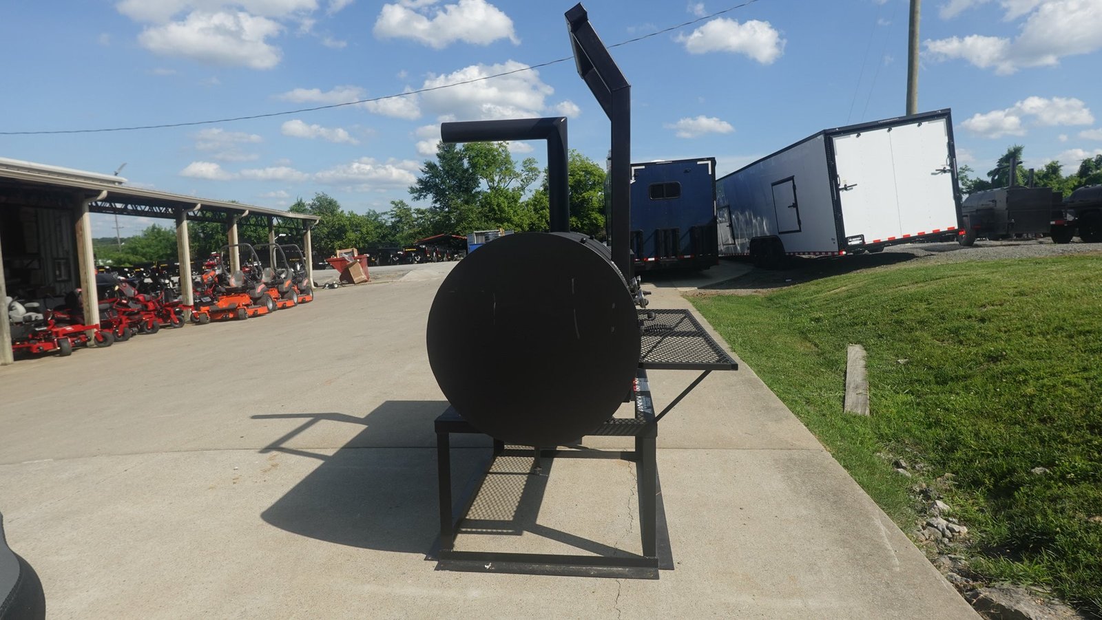 250 Gal Patio Grill Smoker Single Door with Counter Weight — photo 3