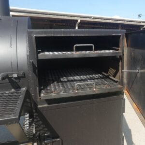 250 gallon patio grill smoker with single counterweighted door - view 12