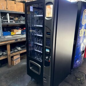 Wittern Mercato 3573 snack vending machine, refurbished 3-wide glass front - view 3