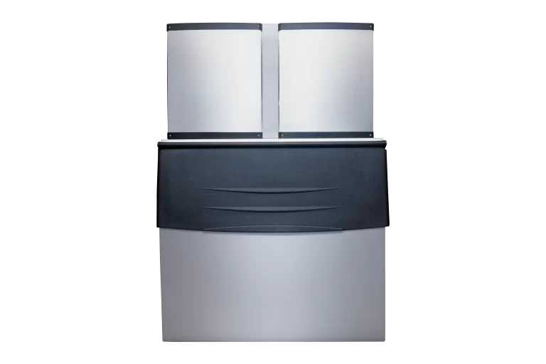 SM-700-G-2-768×512-1.webp SnoMaster SM-700 ice vending machine front view - view 2