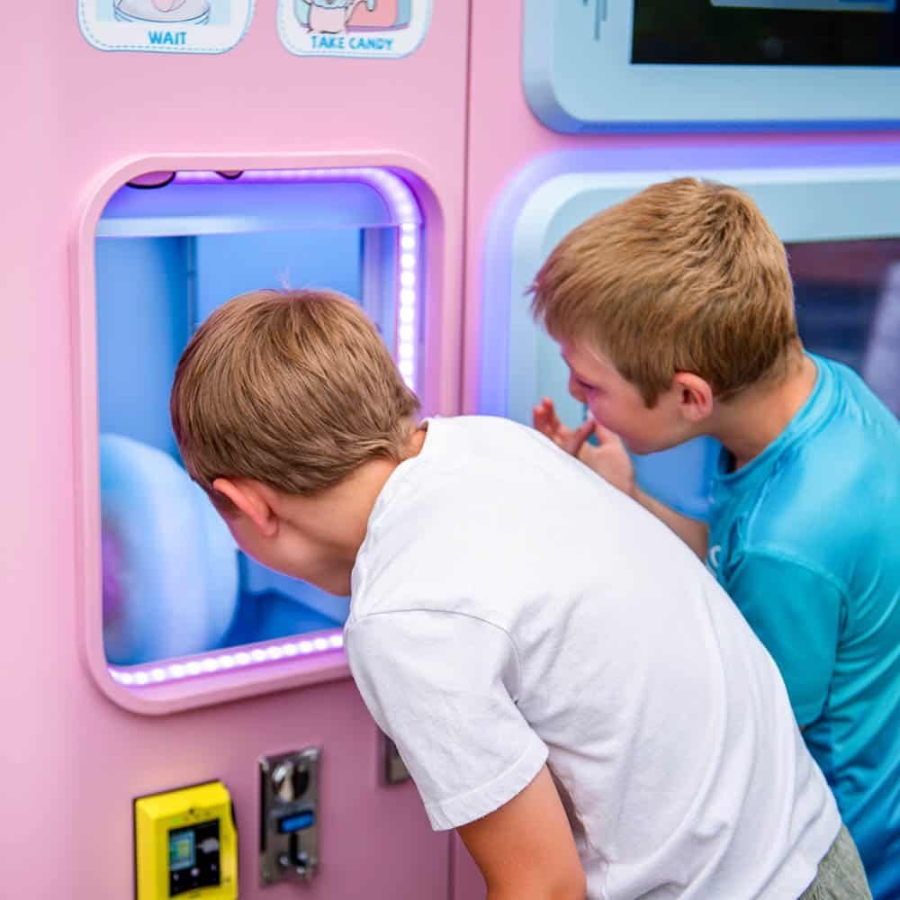 cotton-candy-vend-2.jpg Sweet Spin cotton candy vending machine front view - view 3