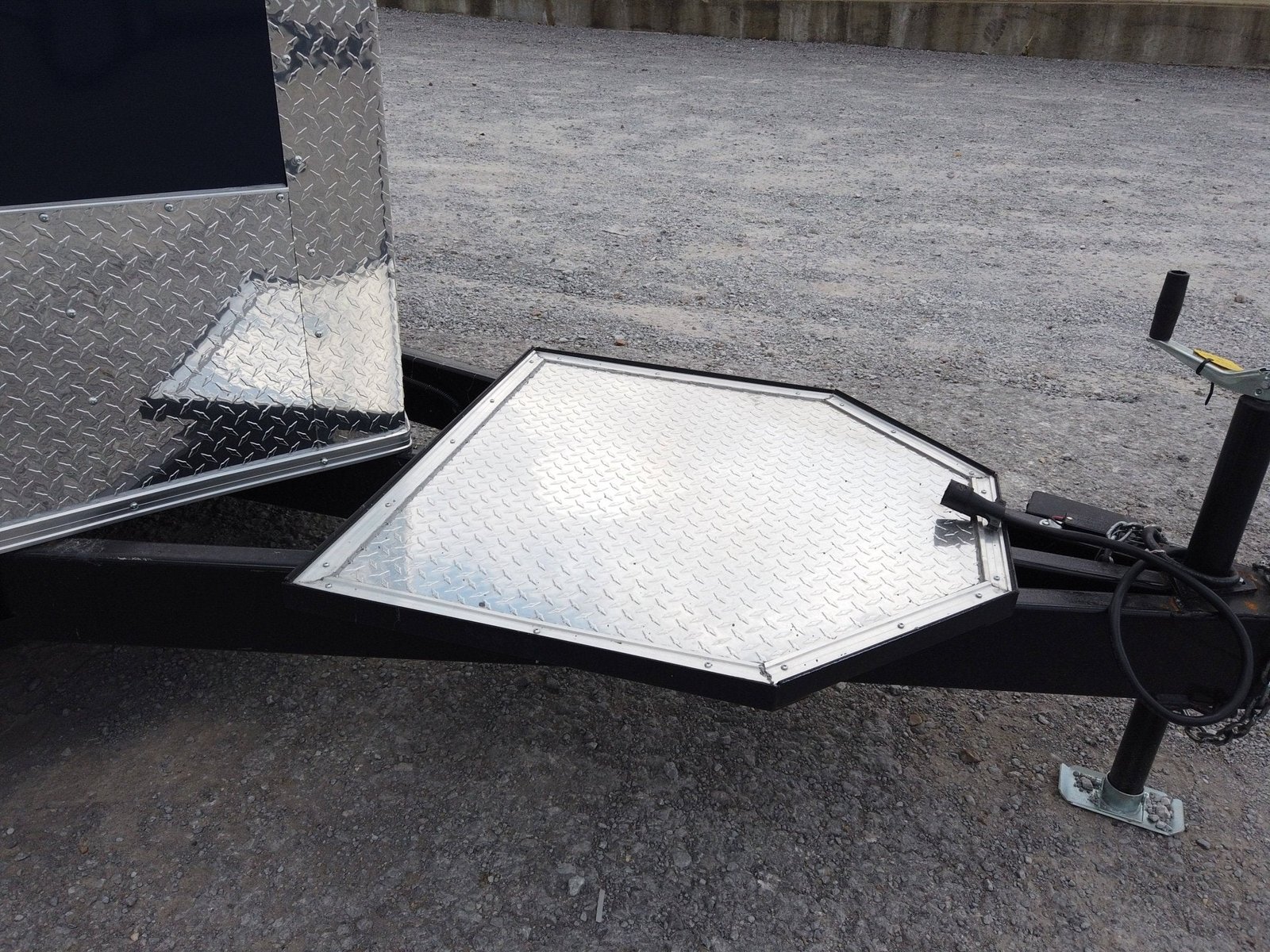 8.5′ x 16′ Indigo Blue Concession Trailer with Appliances — photo 2