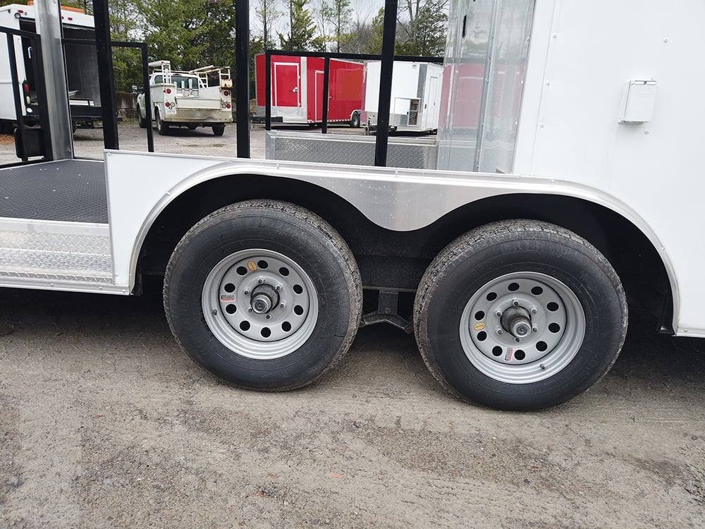 Concession Trailer 8.5′ X 22′ White BBQ Event Catering — photo 13