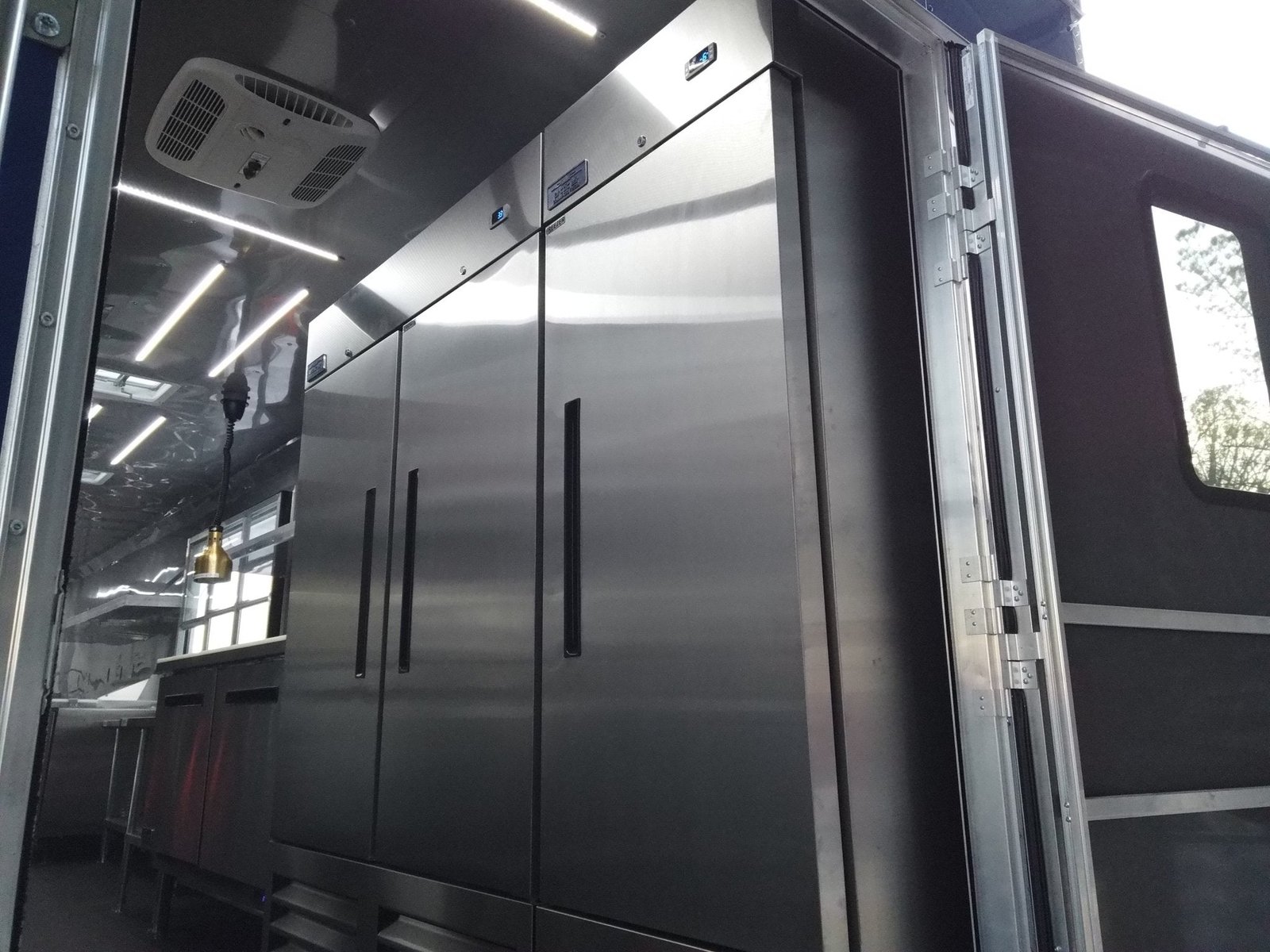 8.5′ x 46′ Cobalt Blue Gooseneck Concession Trailer (Without Appliances) — photo 10