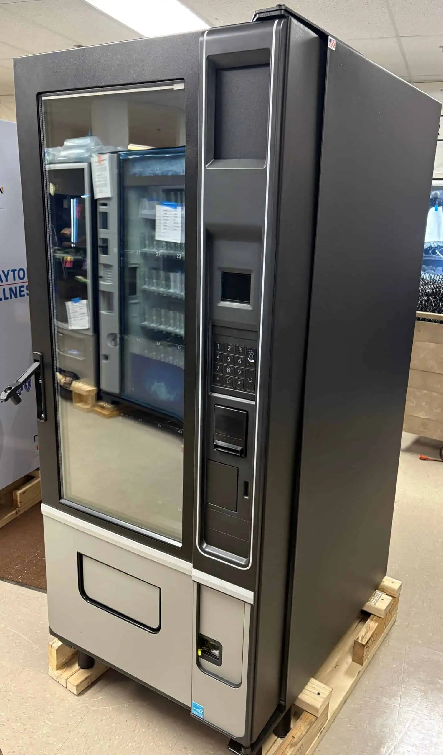 download-13-3.png VT Slim Chill beverage and snack combination machine front view - view 4