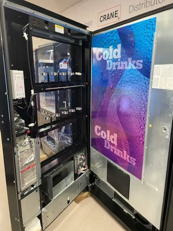 download-15-2.png Vendo 720 Beverage Machine - view 2