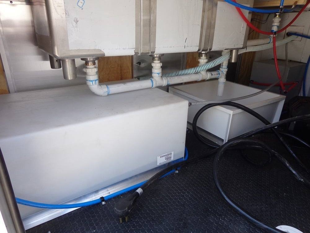 8.5′ X 30′ Orange V-Nose Concession Food Trailer — photo 3