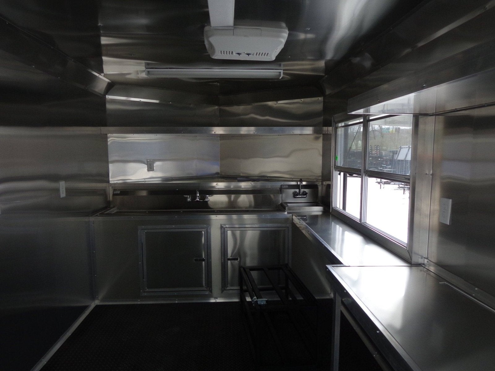 8.5′ x 22′ Black BBQ Porch Style Concession Trailer — photo 5