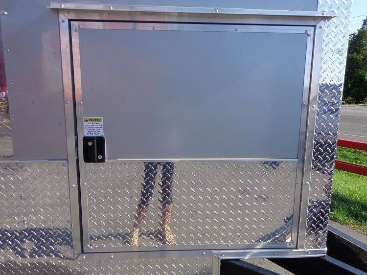 Concession Trailer 8.5′ x 26′ Silver – BBQ Smoker Food Catering — photo 3