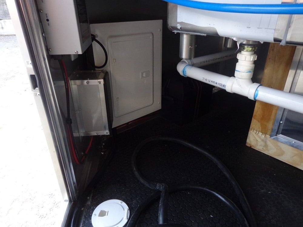 8.5′ x 20′ Penske Yellow Concession Food Trailer With Appliances — photo 6