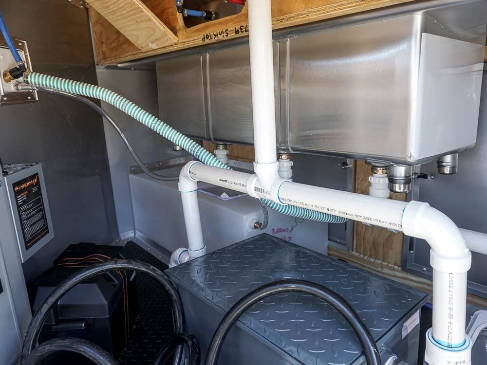 Concession Trailer 8.5×20 White Vending Trailer — photo 3