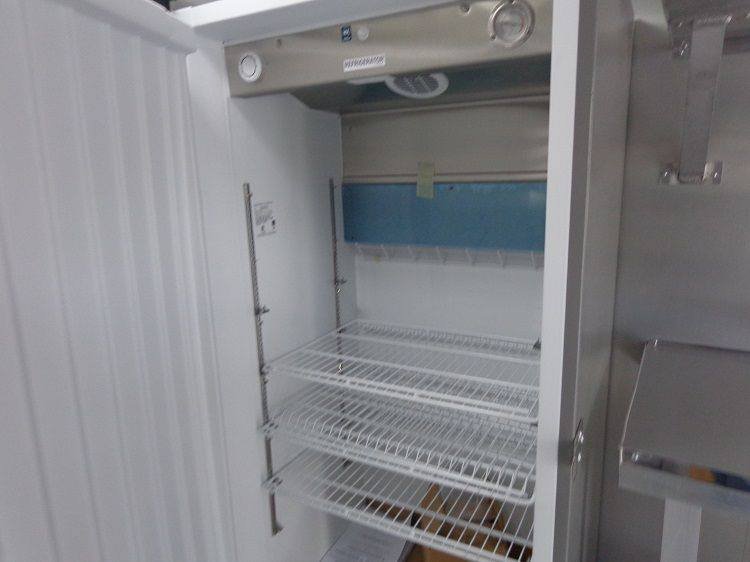 Concession Trailer 8.5’x24′ BBQ Smoker Food Event Catering (Yellow) — photo 3