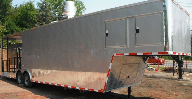 Concession Trailer 8.5′ x 38′ Silver Gooseneck Catering — photo 4