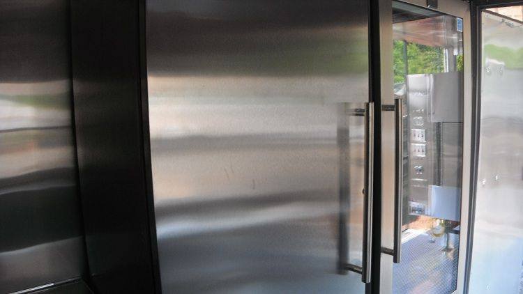 Concession Trailer 8.5′ x 38′ Silver Gooseneck Catering — photo 14