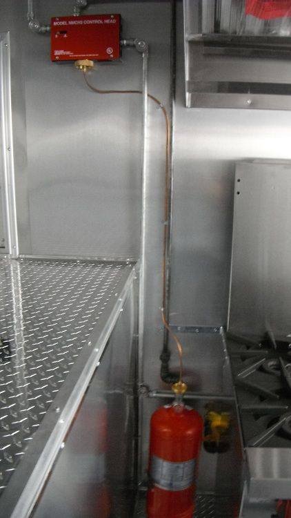 Concession Trailer 8.5′ x 38′ Silver Gooseneck Catering — photo 15