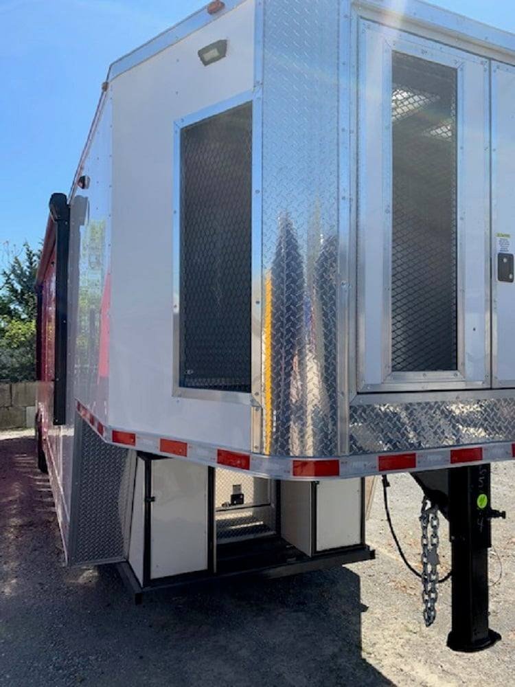 8.5′ x 40′ White BBQ Gooseneck Concession Food Trailer — photo 12