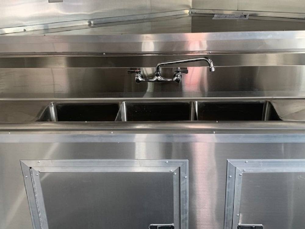 8.5′ x 22′ Penske Yellow BBQ Vending Concession Food Trailer — photo 10