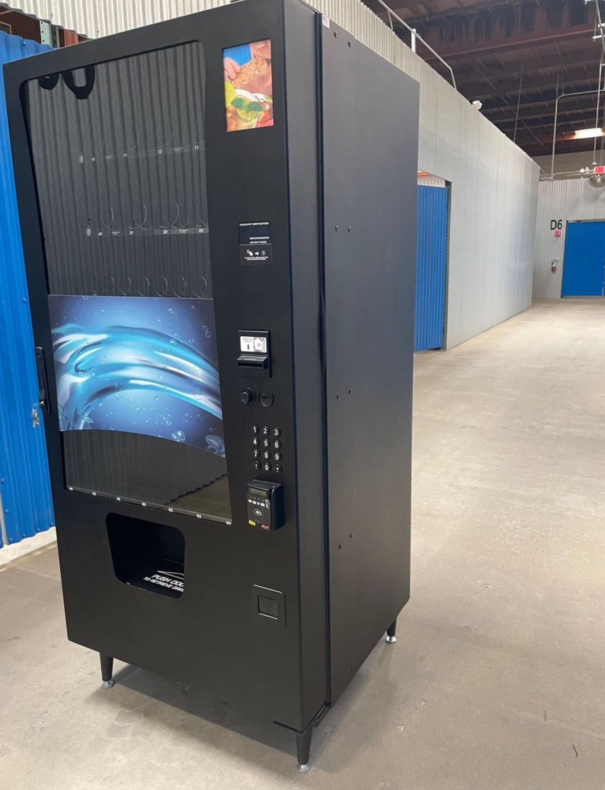 Wittern 3589 Combo Vending Machine w/card reader
