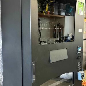 Healthier 4u combo vending machine with card reader - view 2