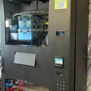 Healthier 4u combo vending machine with card reader - view 3