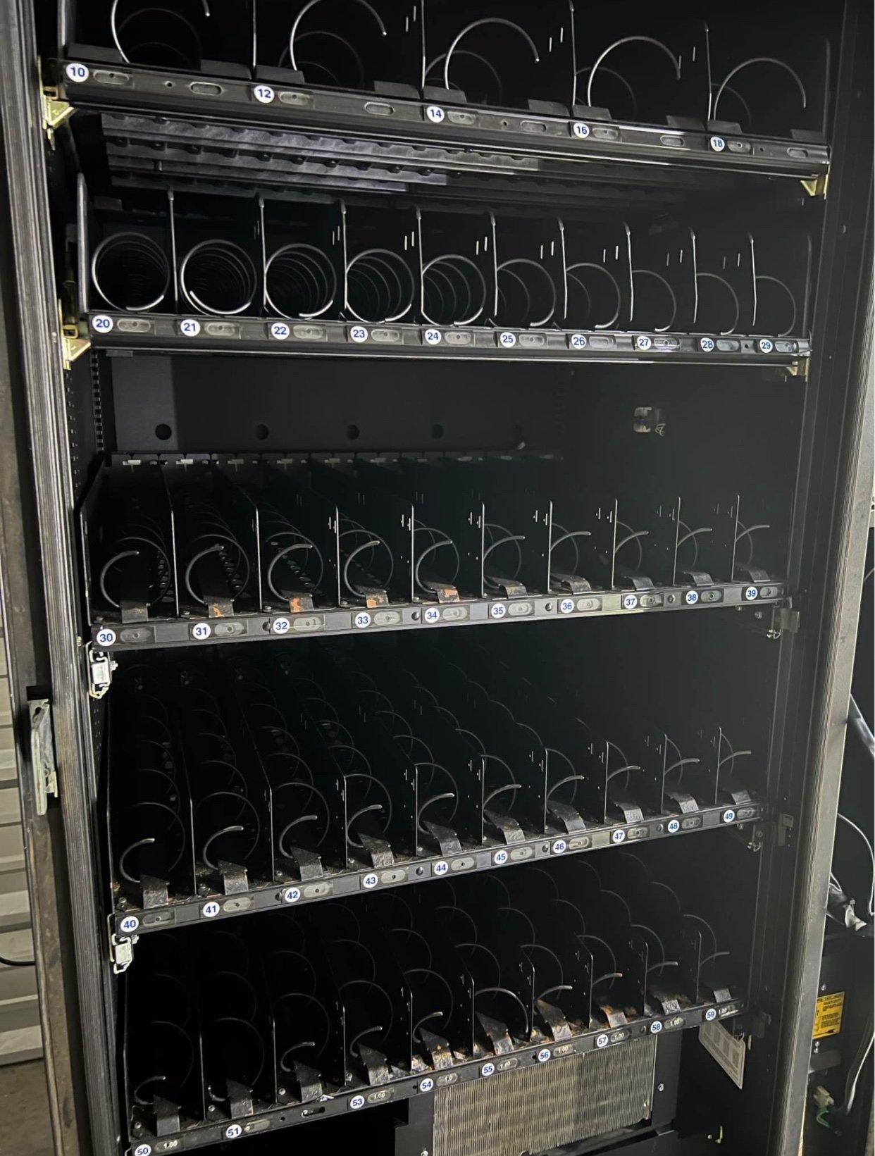 Wittern 3519 Combo Vending Machine with credit card reader