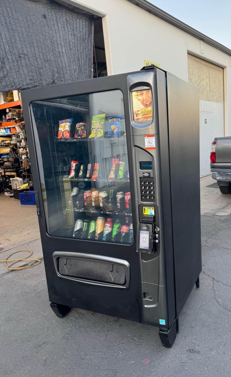 Wittern 3565 Combo Vending Machine with touchscreen/credit card reader