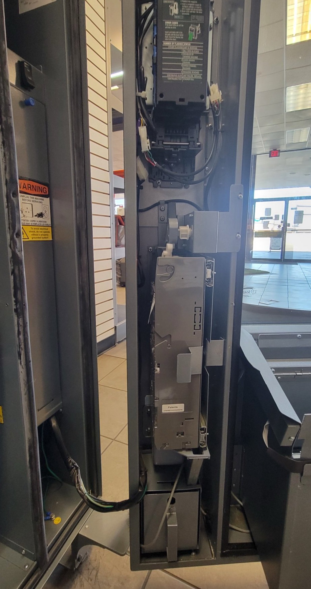 ENVISION ENV5C Combo Vending Machine with credit card reader