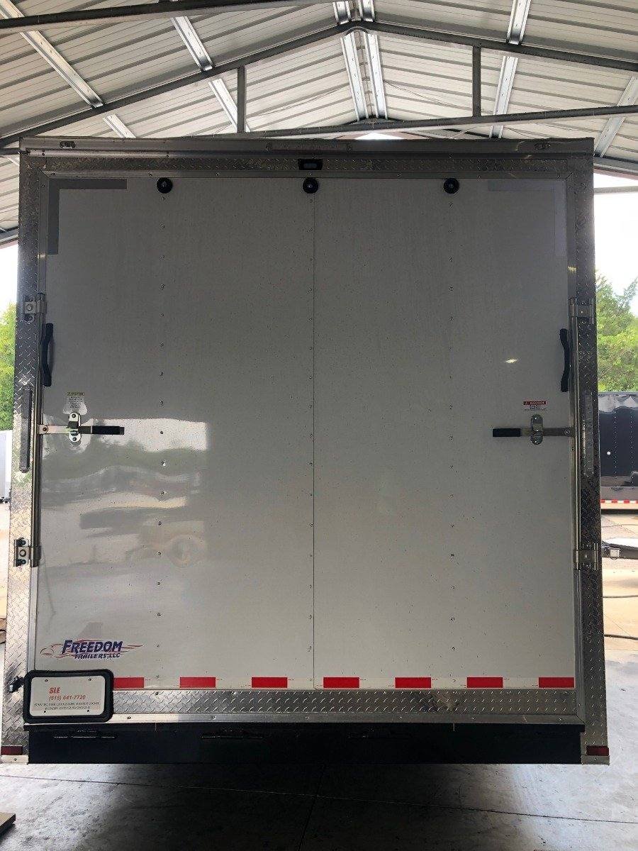 Concession Trailer 8.5′ X 20′ White Food Event Catering Vending — photo 11