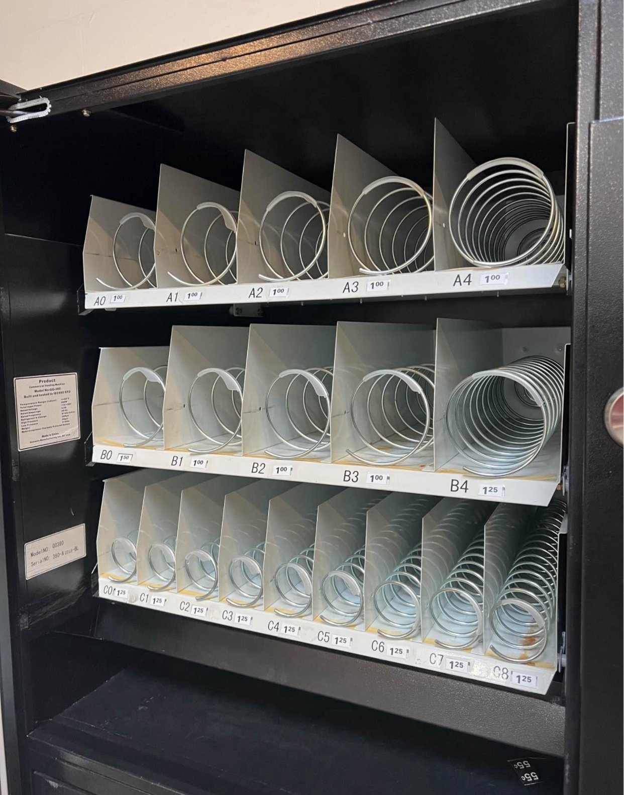 Genesis GO-380 Snack and Drink Combo Vending Machine