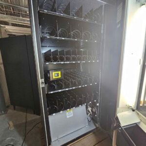 Used AMS 39 AVF combo vending machine with card reader - view 5