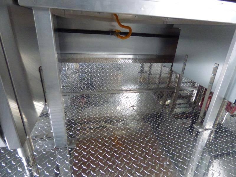Concession Trailer 8.5’x16′ Red – Event Food Catering BBQ — photo 2