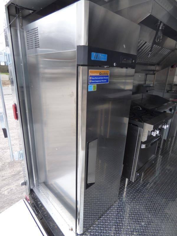 Concession Trailer 8.5’x16′ Red – Event Food Catering BBQ — photo 6