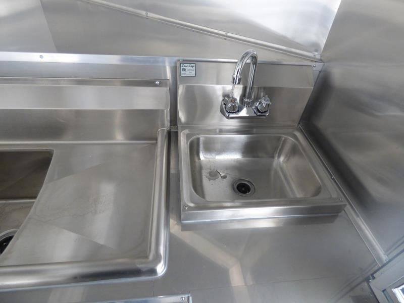 Concession Trailer 8.5′ x 24′ Red – BBQ Smoker Food Catering — photo 4