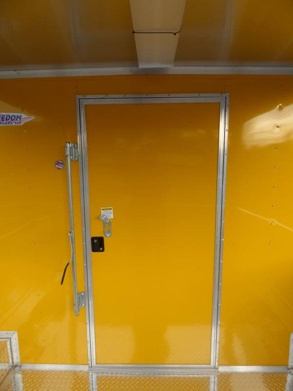 Concession Trailer 8.5’x14′ Yellow – Smoker BBQ Catering Event — photo 6