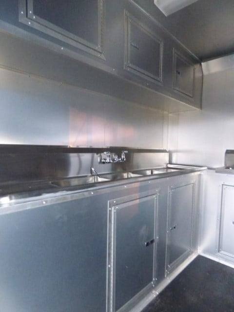 Concession Trailer 8.5′ X 17′ Red – Food Event Catering — photo 8