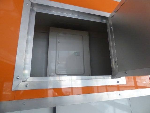 Concession Trailer 8.5′ X 16′ White – Food Event Catering — photo 8