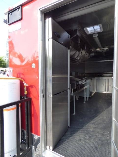 Concession Trailer 8.5 X 18 Red – Food Event Catering — photo 3