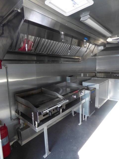 Concession Trailer 8.5 X 18 Red – Food Event Catering — photo 12