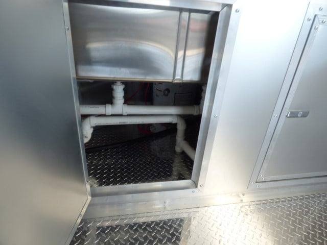 Concession Trailer 8.5 x 20 Silver – Food Event Catering — photo 4