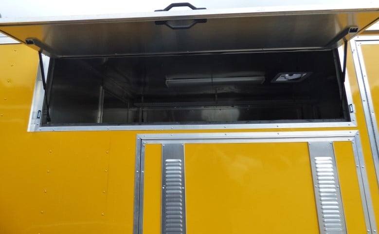 Concession Trailer 8.5′ X 20′ Yellow – BBQ Event Catering — photo 12