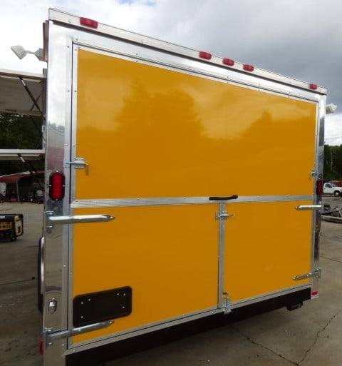 Concession Trailer 8.5′ X 20′ Yellow – BBQ Event Catering — photo 15