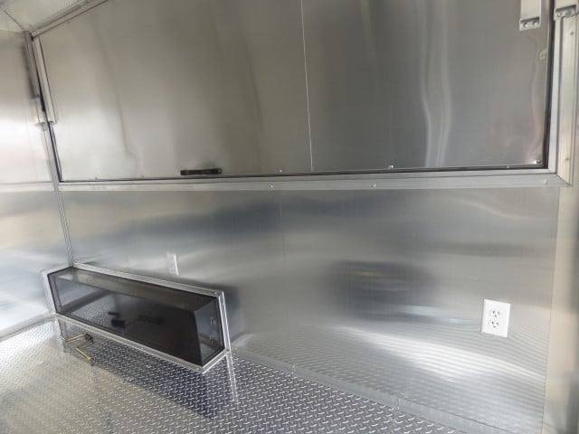 Concession Trailer 8.5′ X 20′ Yellow – BBQ Event Catering — photo 2