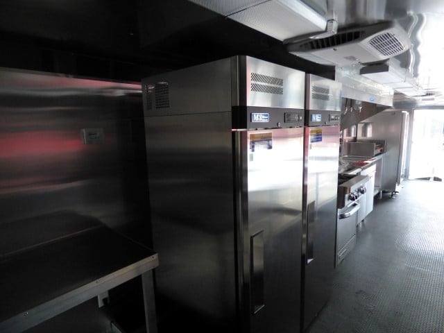 8.5′ x 30′ Silver Frost Concession Food Trailer With Appliances — photo 14