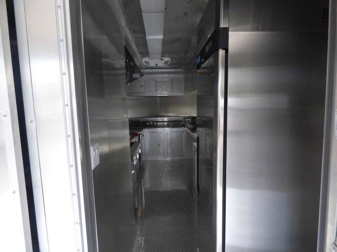 8.5′ x 26′ Concession Food Trailer Arizona Beige — photo 11