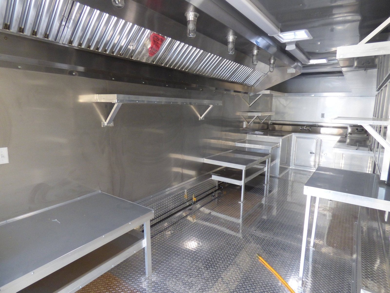 8.5′ x 25′ Concession Food Yellow Trailer — photo 13