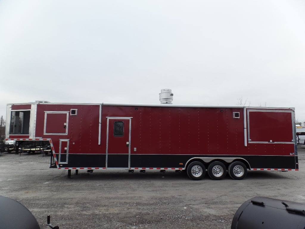 8.5′ x 40′ Concession Food Gooseneck Trailer — photo 8