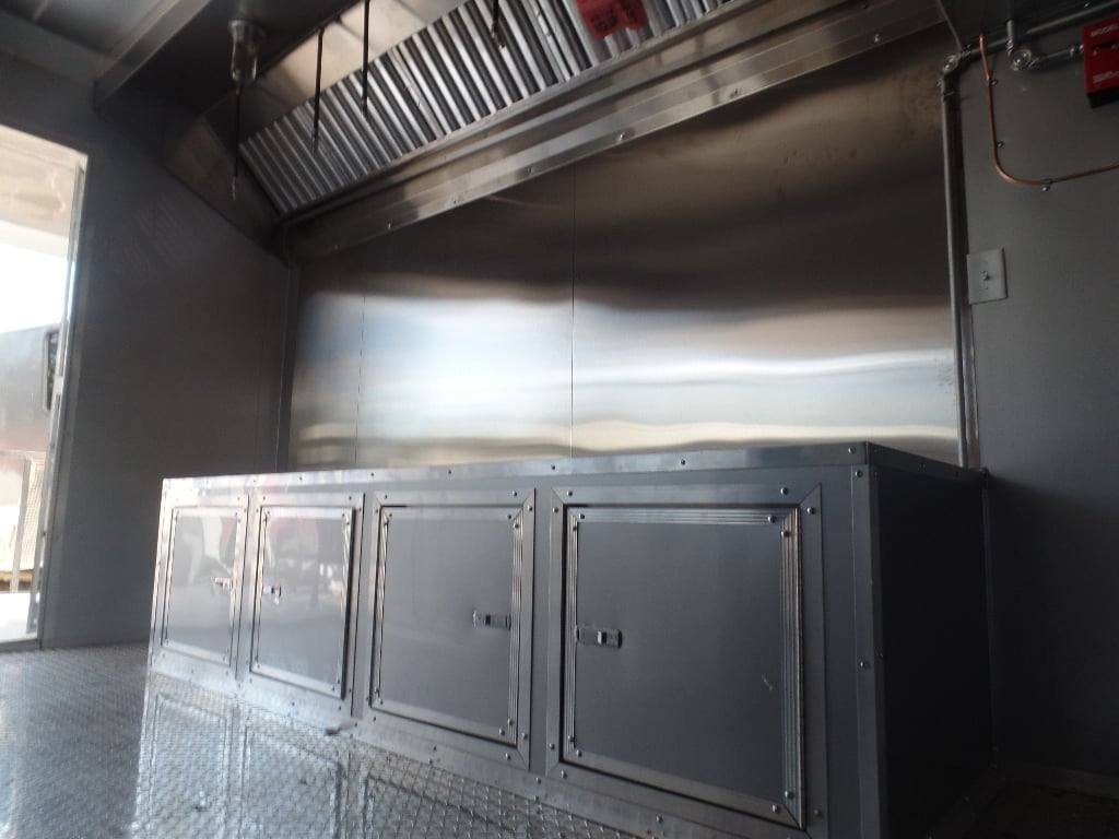 8.5′ x 24′ Concession Trailer White BBQ Catering Event Food — photo 14