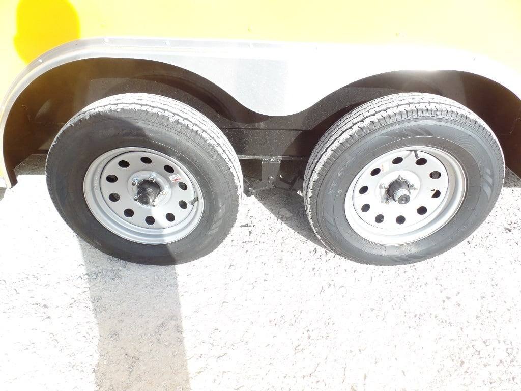 8.5′ x 16′ Yellow Event Concession Food Trailer — photo 9