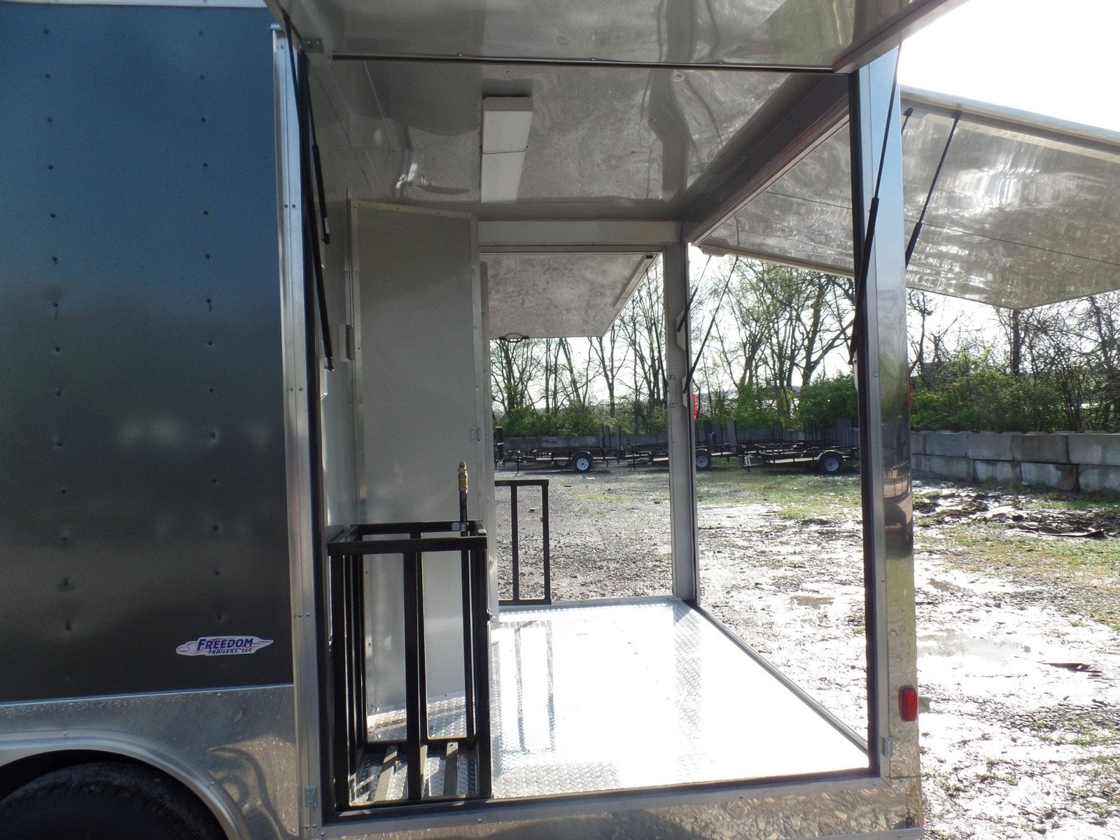 8.5′ x 24′ Concession BBQ Food Trailer Charcoal Gray Event Catering — photo 12